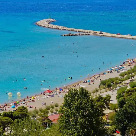 Luxury Cream Lägenhet Omiš